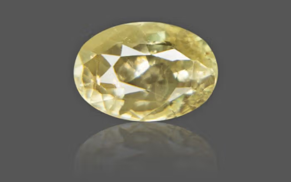 010 Yellow Sapphire - 3.74 Carat - Image 1