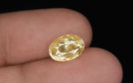 Yellow Sapphire - 3.74 Carat - Image 2