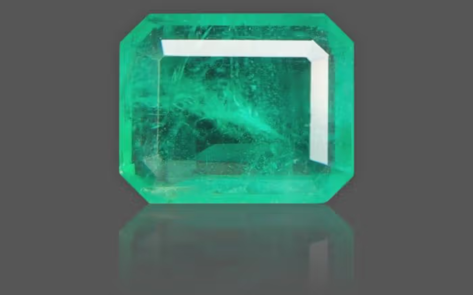 211 (34) Emerald - 3.69 Carat - Image 1