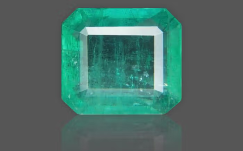 211 (37) Emerald - 3.73 Carat - Image 1