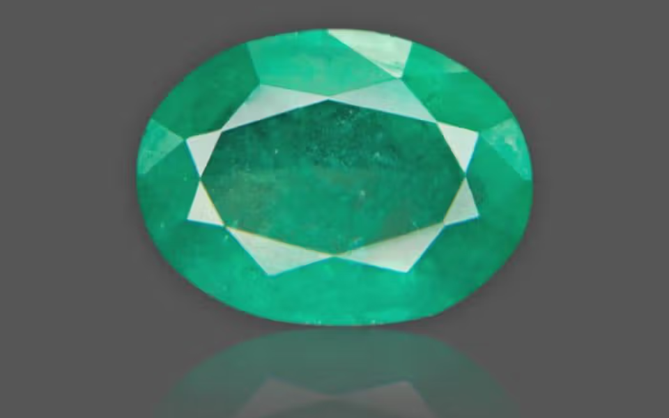 211 (40) Emerald - 3.88 Carat - Image 1