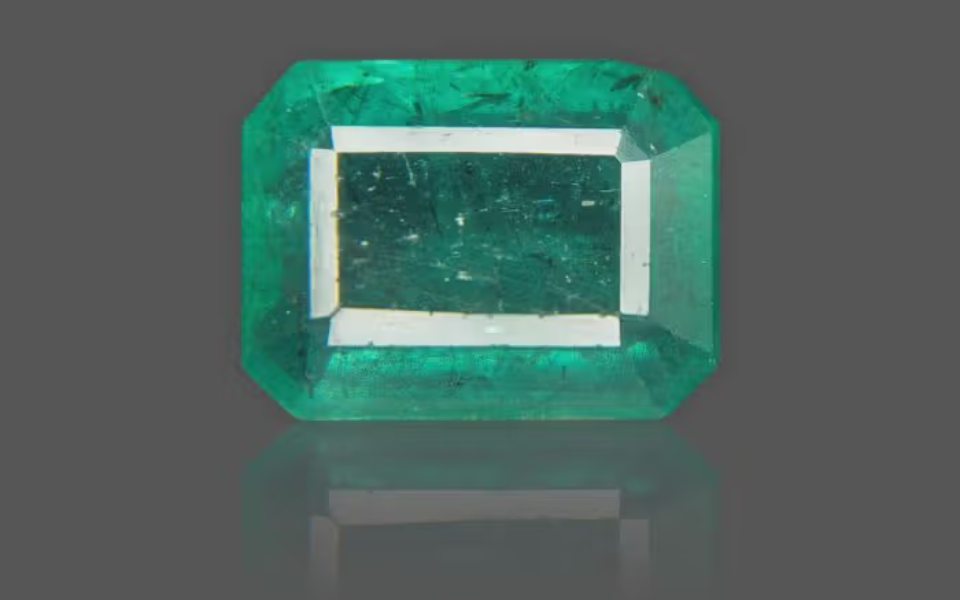 211 (43) Emerald - 4.65 Carat - Image 1