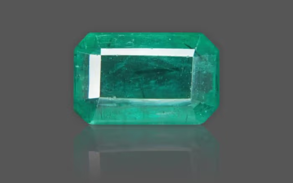 211 (57) Emerald - 5.28 Carat - Image 1