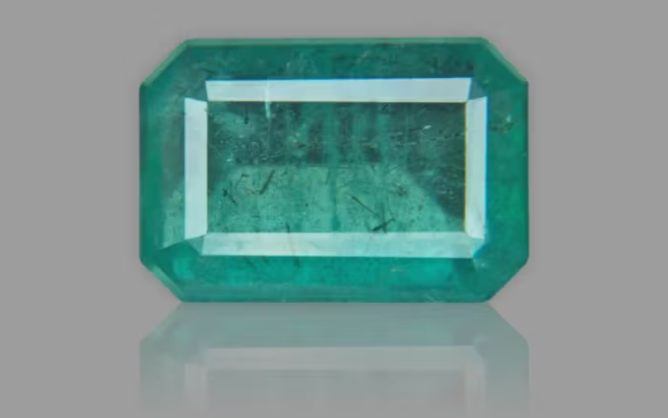 211 (61) Emerald - 5.10 Carat - Image 1