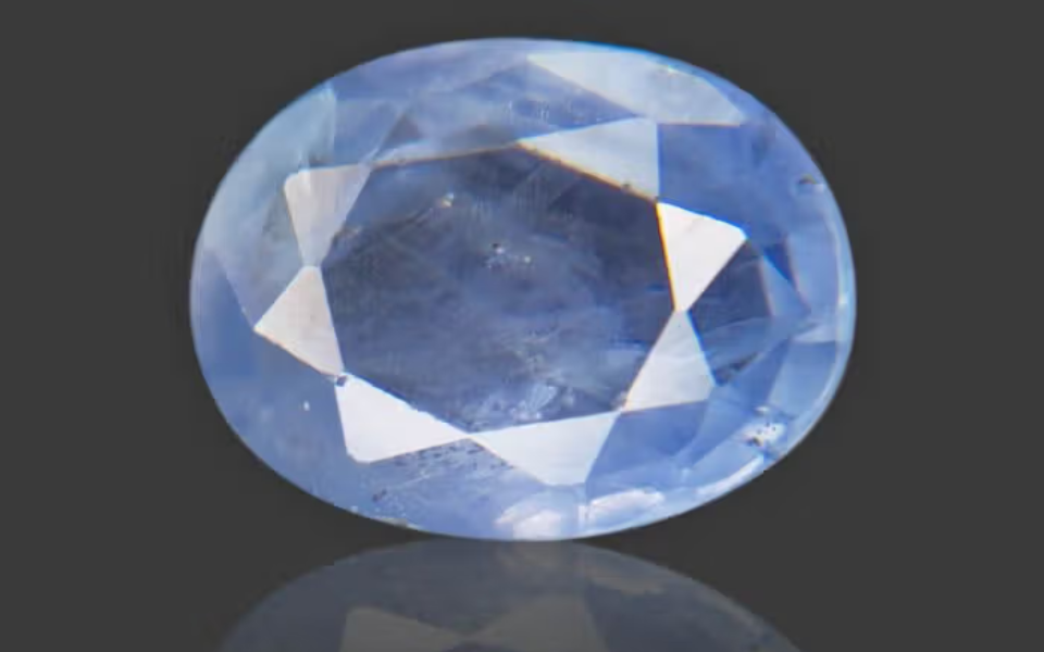 213 (14) Blue Sapphire - 4.64 Carat - Image 1