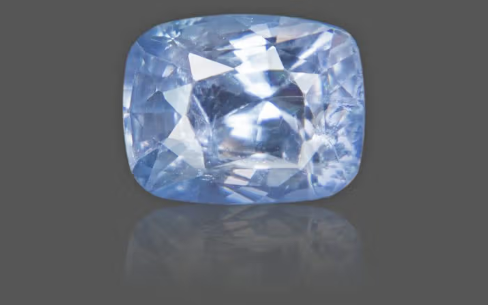 213 (8) Blue Sapphire - 4.67 Carat - Image 1