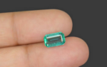 Emerald - 2.10 Carat - Image 2