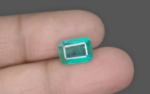Emerald - 3.83 Carat - Image 2