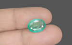 Emerald - 4.96 Carat - Image 2
