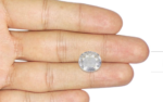 White Sapphire - 5.7 Carat - Image 2