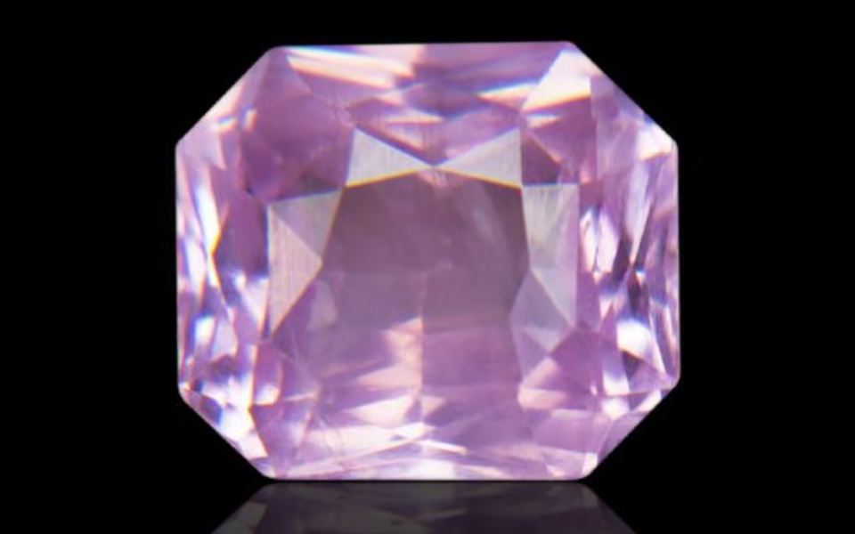 500 - 2026-07-27T224303.434 Pink Sapphire - 4.69 Carat - Image 1