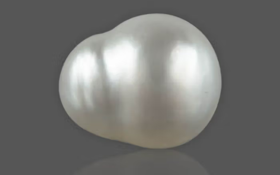 500 (77) Basra Pearl - 4.66 Carat - Image 1