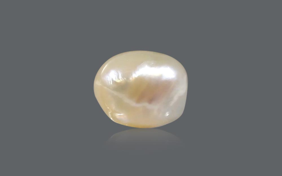 500 (83) Basra Pearl - 7.56 Carat - Image 1