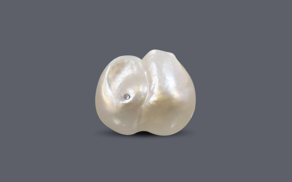 500 (84) Basra Pearl - 13.4 Carat - Image 1