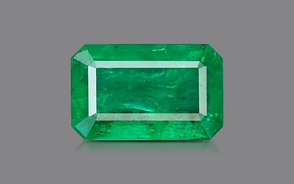 gp120432-1-150623 Emerald - 5.88 Carats - Image 1