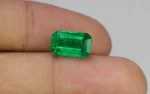Minor Oil Vivid Green Emerald - 4.07 Carats - Image 2