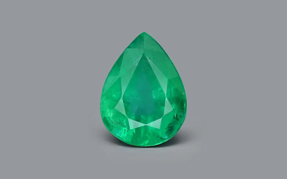 gp146724-1-300625 Minor Oil Emerald - 3.40 Carats - Image 1