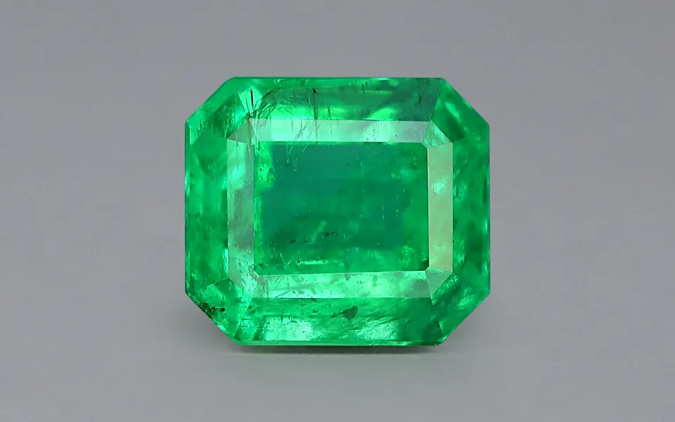 gp157927-1-130326 Emerald - 2.19 Carats - Image 1