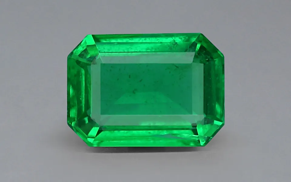 gp158341-1-300326 Emerald 7x5 MM - 0.94 Carats - Image 1